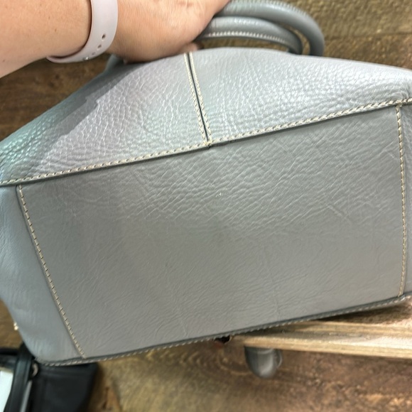 COLE HAAN LEATHER BUCKLE SHOULDER BAG IN GRAY pebbled leather - Picture 6 of 11